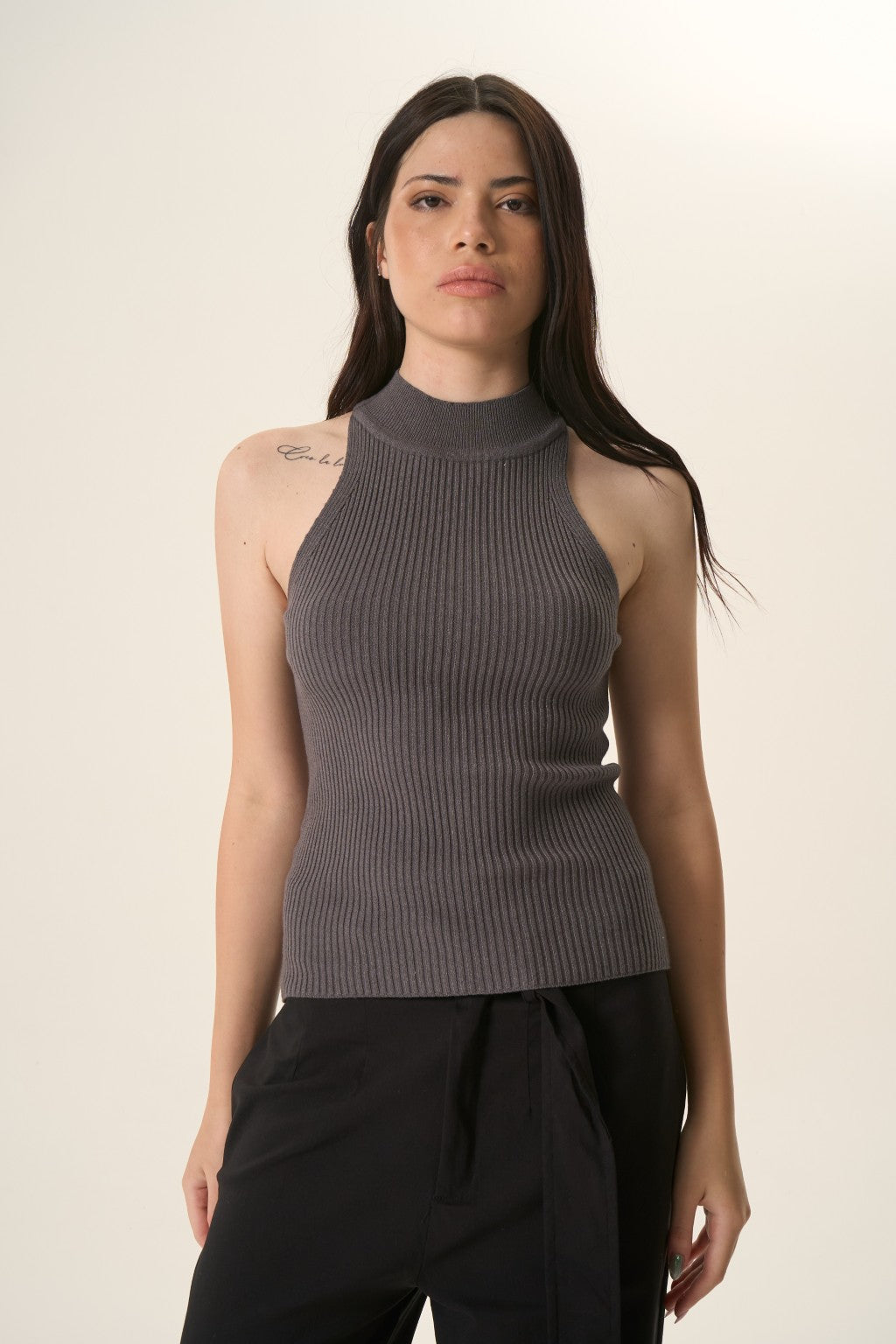 Musculosa tejida Sole