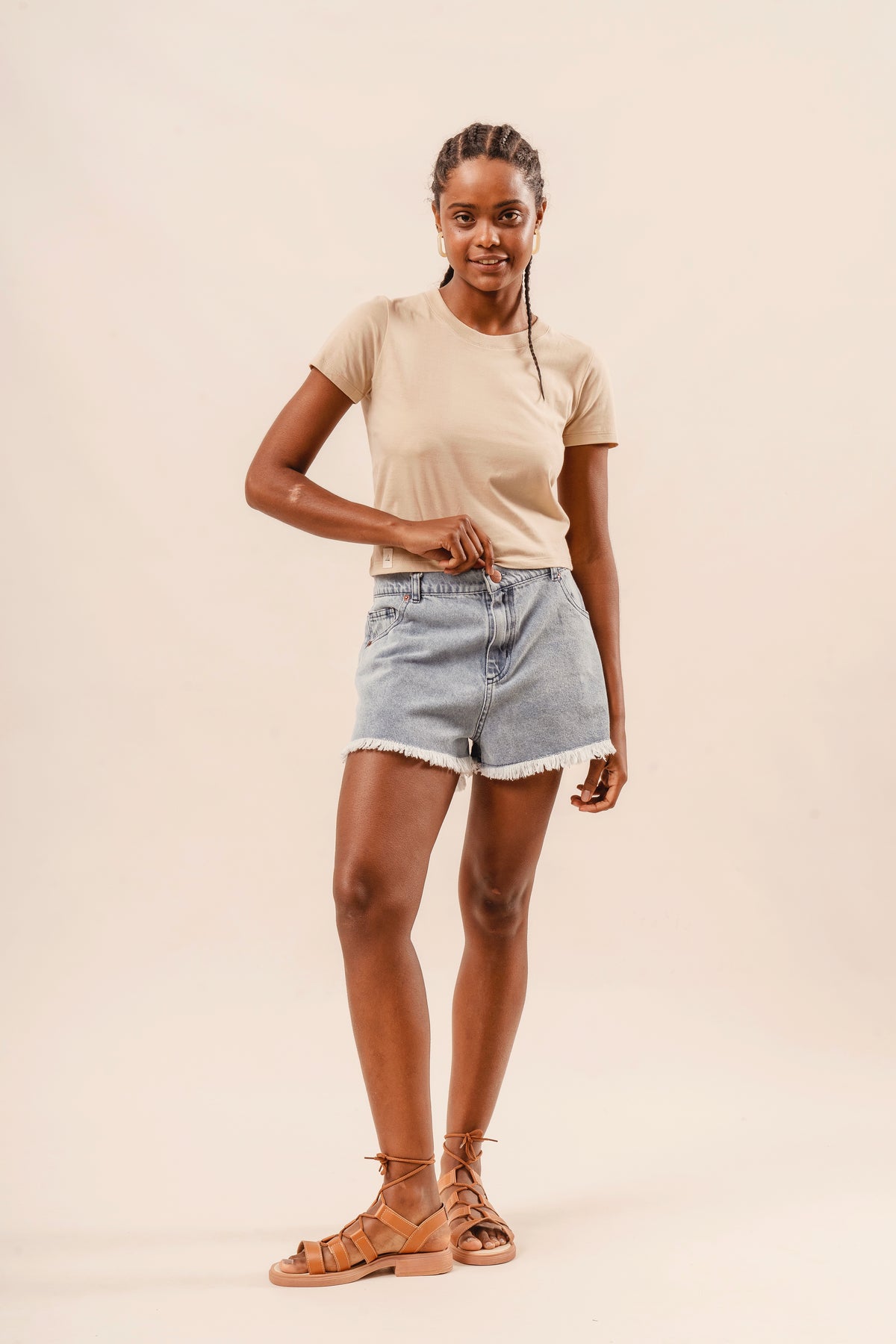 Short con flecos Coralino